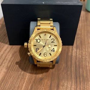 Nixon 51-30 Chrono Watch, gold.